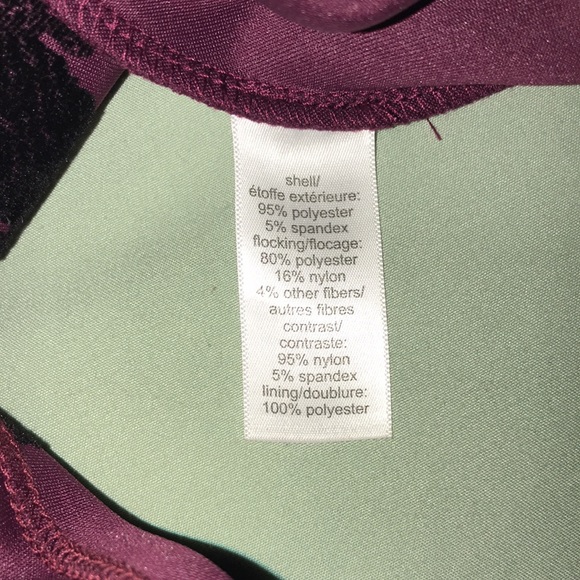 Beautiful Formal Dress with Soft Skirt Detail - Picture 9 of 10